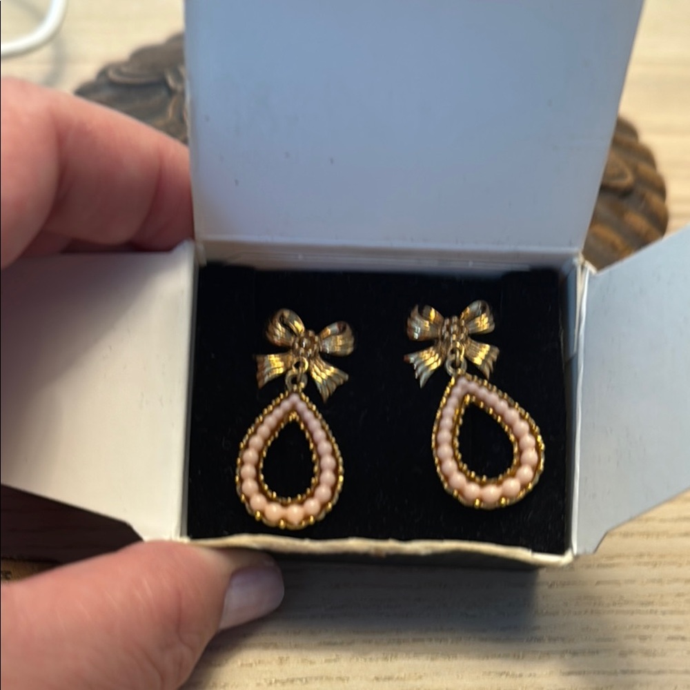 Avon Isn’t It Romantic Drop Earrings